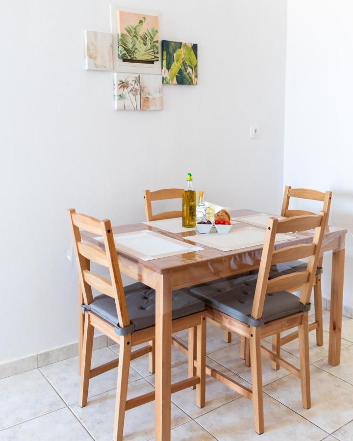 Lovely Sea View Apartment At The Heart Of The Town Jerápetra Kültér fotó